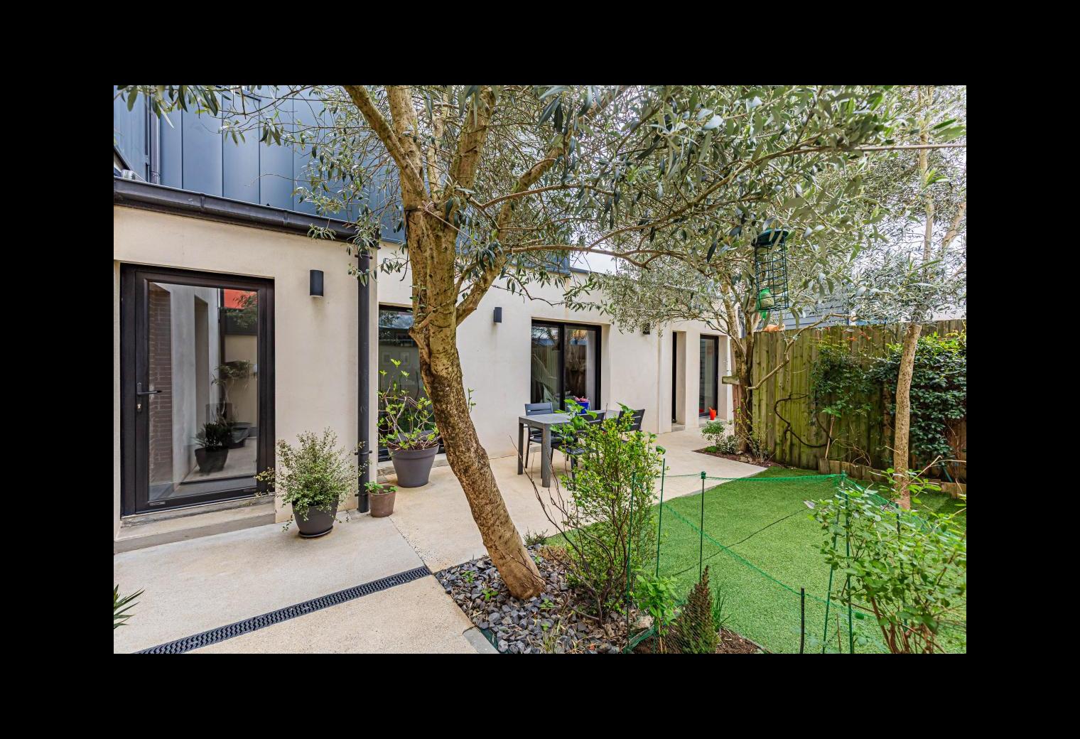 0db13ca3-df1e-4bd7-bed2-316e94f13868.jpg
