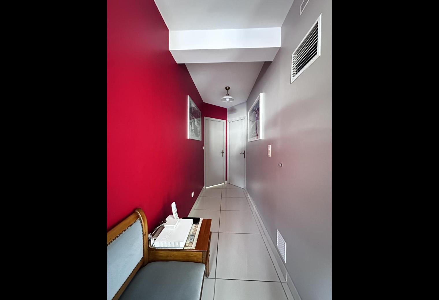 7e2201c7-93fd-4483-8725-9a3d96f103dd.jpg
