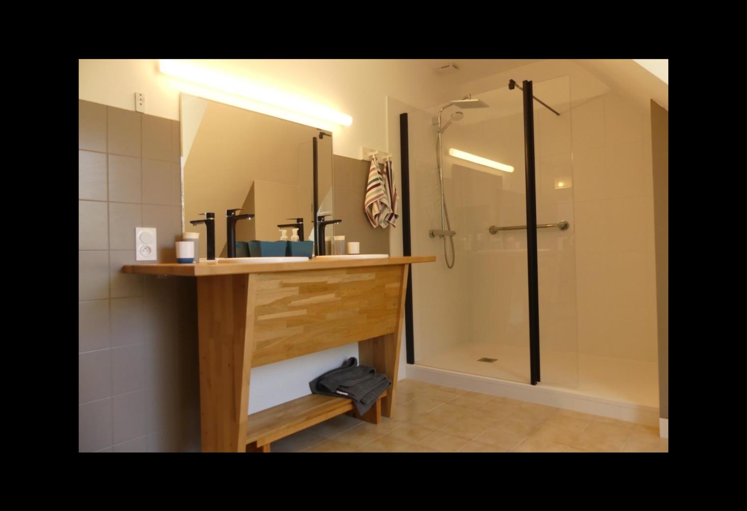 3ba7ad49-9927-4d3c-aa24-ff7c045de099.jpg