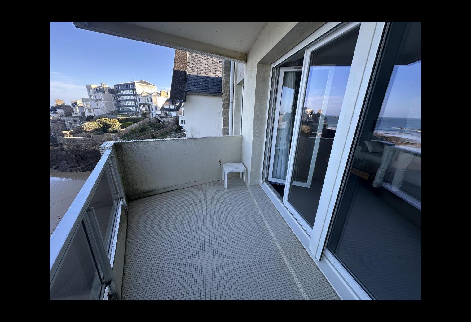 59811a80-a7fd-4d97-b3dc-92e8b9bf0f54.jpg