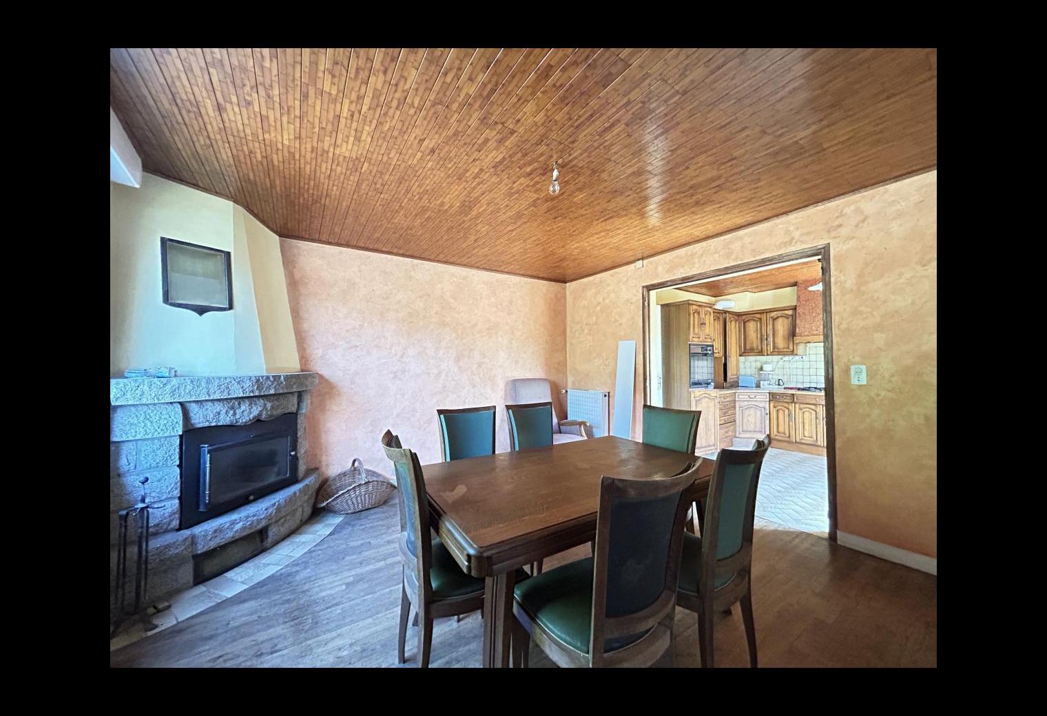 8288a377-de79-44a8-90a7-5cd355289684.jpg