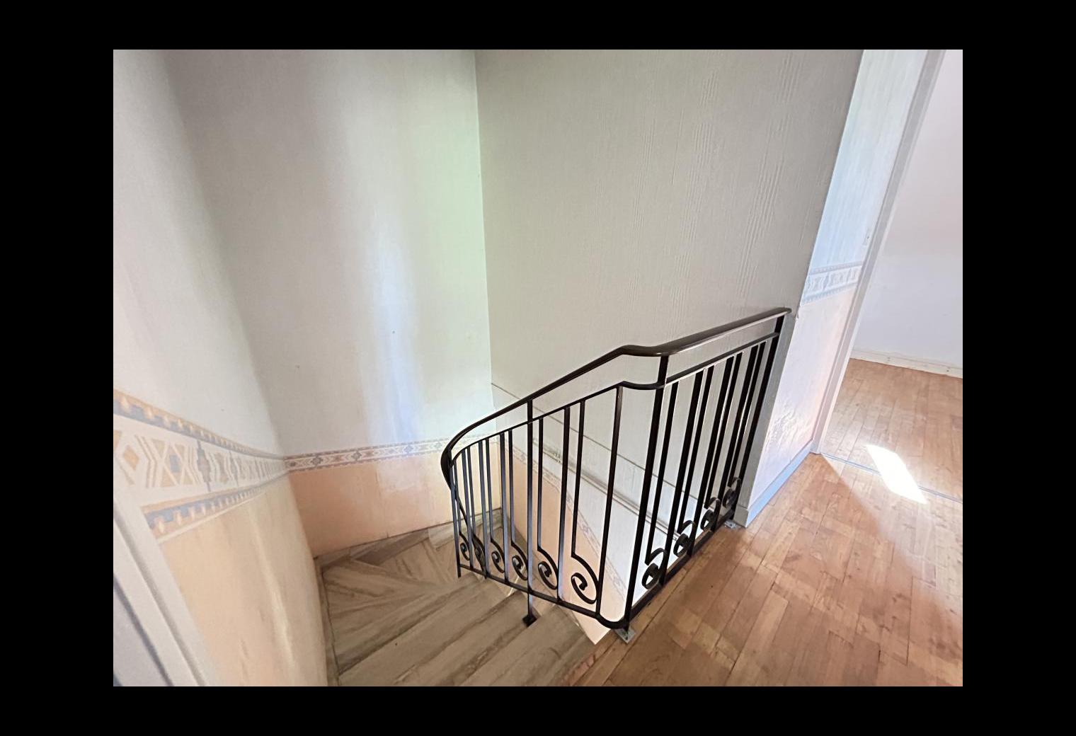 bdd716ca-2337-4736-bfd8-2c558dfce3d8.jpg