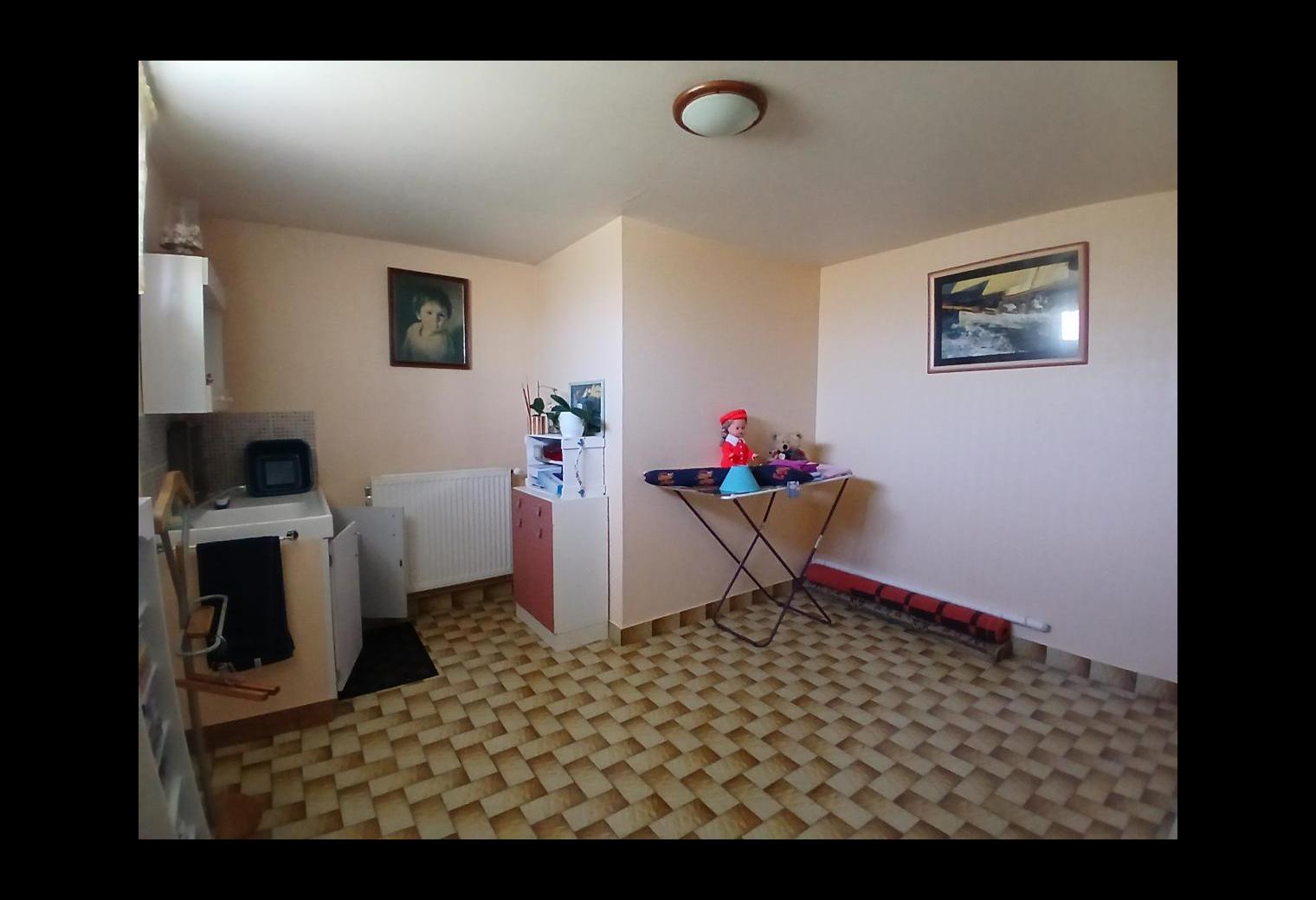 1e01540d-d6c5-462a-9c52-ac1d66cdc332.jpg