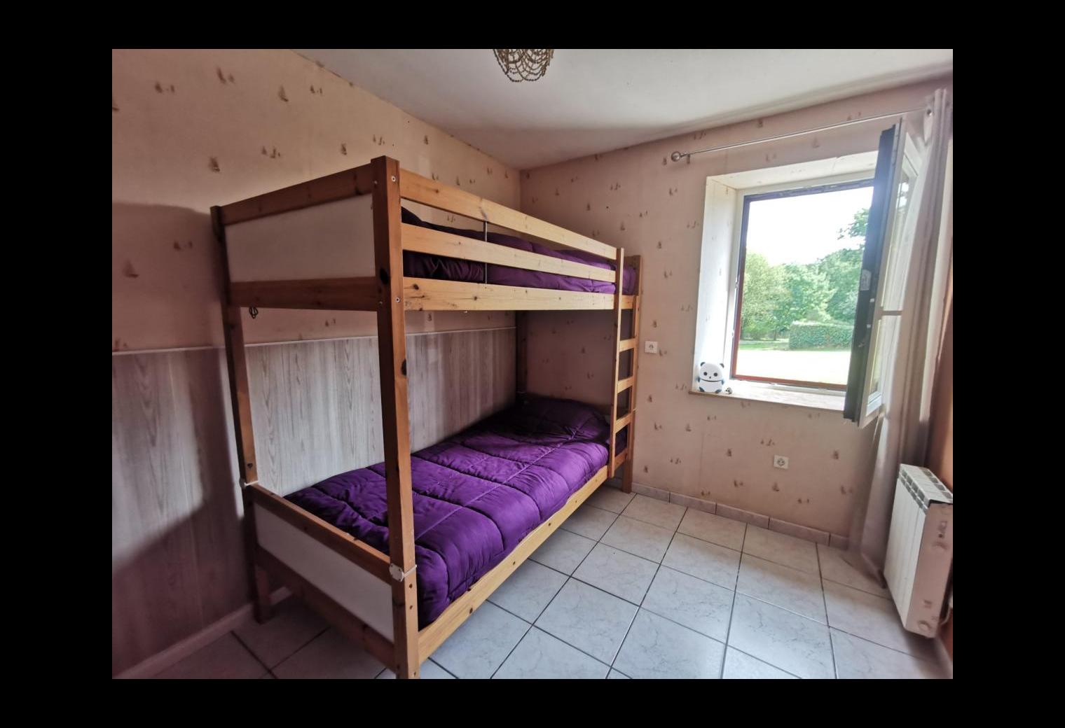 cec4844d-4e60-4526-aa76-41265bc57e82.jpg