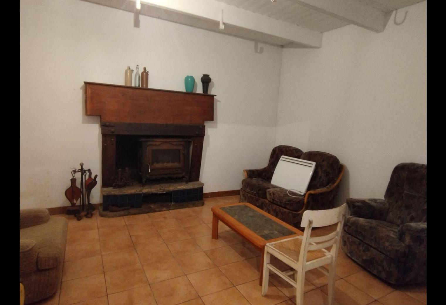 eae7d7b9-b7ab-4607-83df-9ff8986611d9.jpg