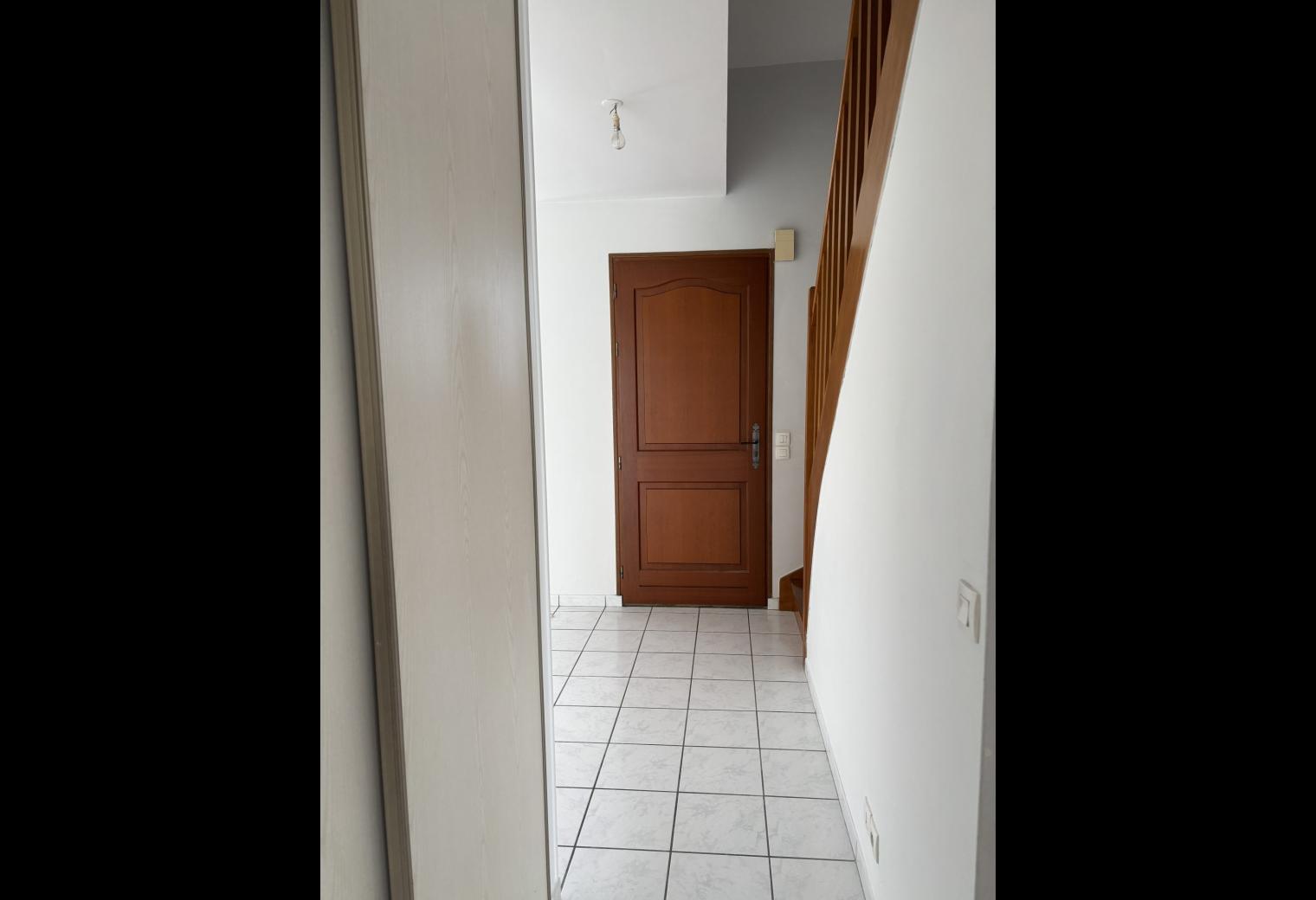 3f520ac4-fcad-4081-b1bc-2e5194c2ca20.jpg