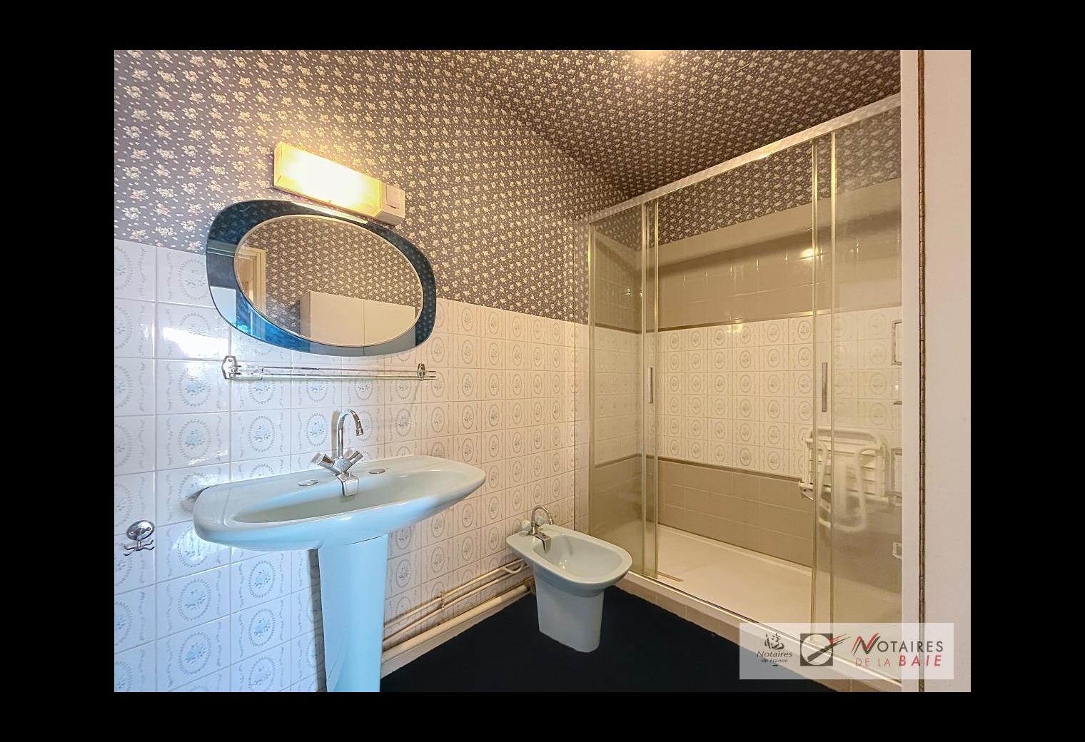 61e39521-8ba5-4cb6-9ea7-f98bf4a29ca9.jpg