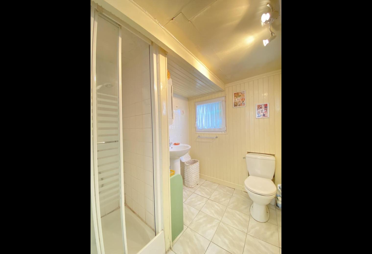ee408e9c-ae78-410c-bf8d-a7fc1017ab15.jpg