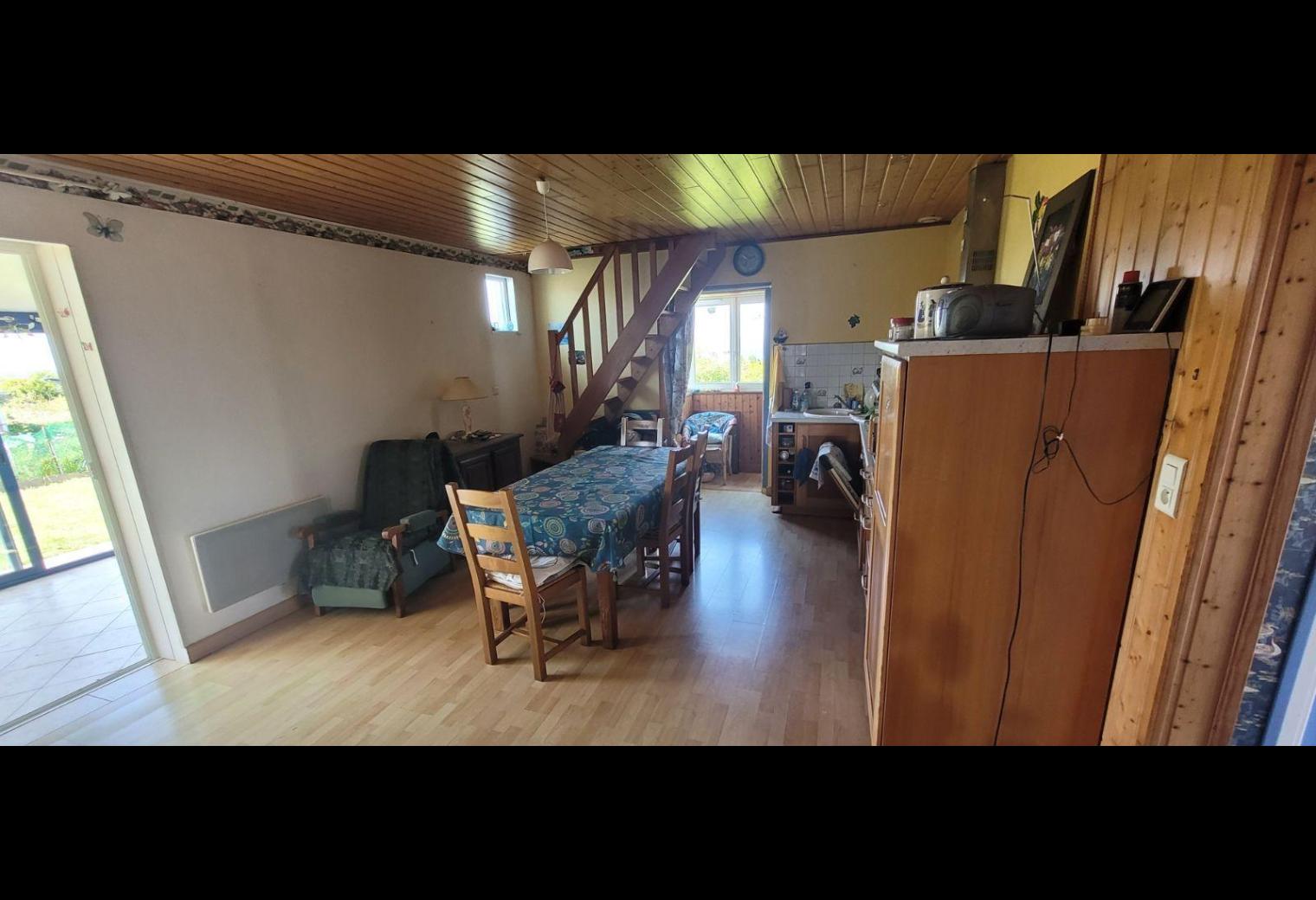 3a4597a2-d0cc-4095-8d5d-f0fe9ab66823.jpg