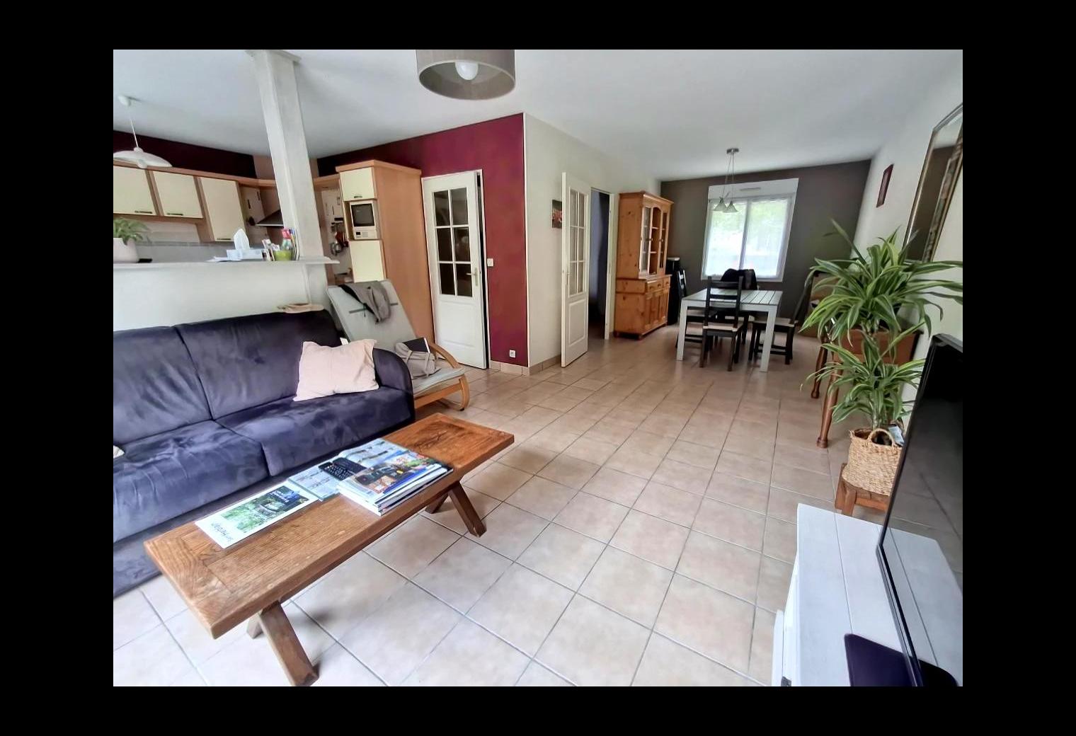 459fdc66-eba6-4ae6-a955-cb4c9121a43a.jpg