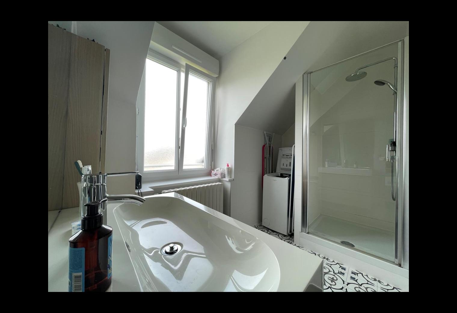 1cf7c485-3ef5-4ac9-bb26-a18178811476.jpg
