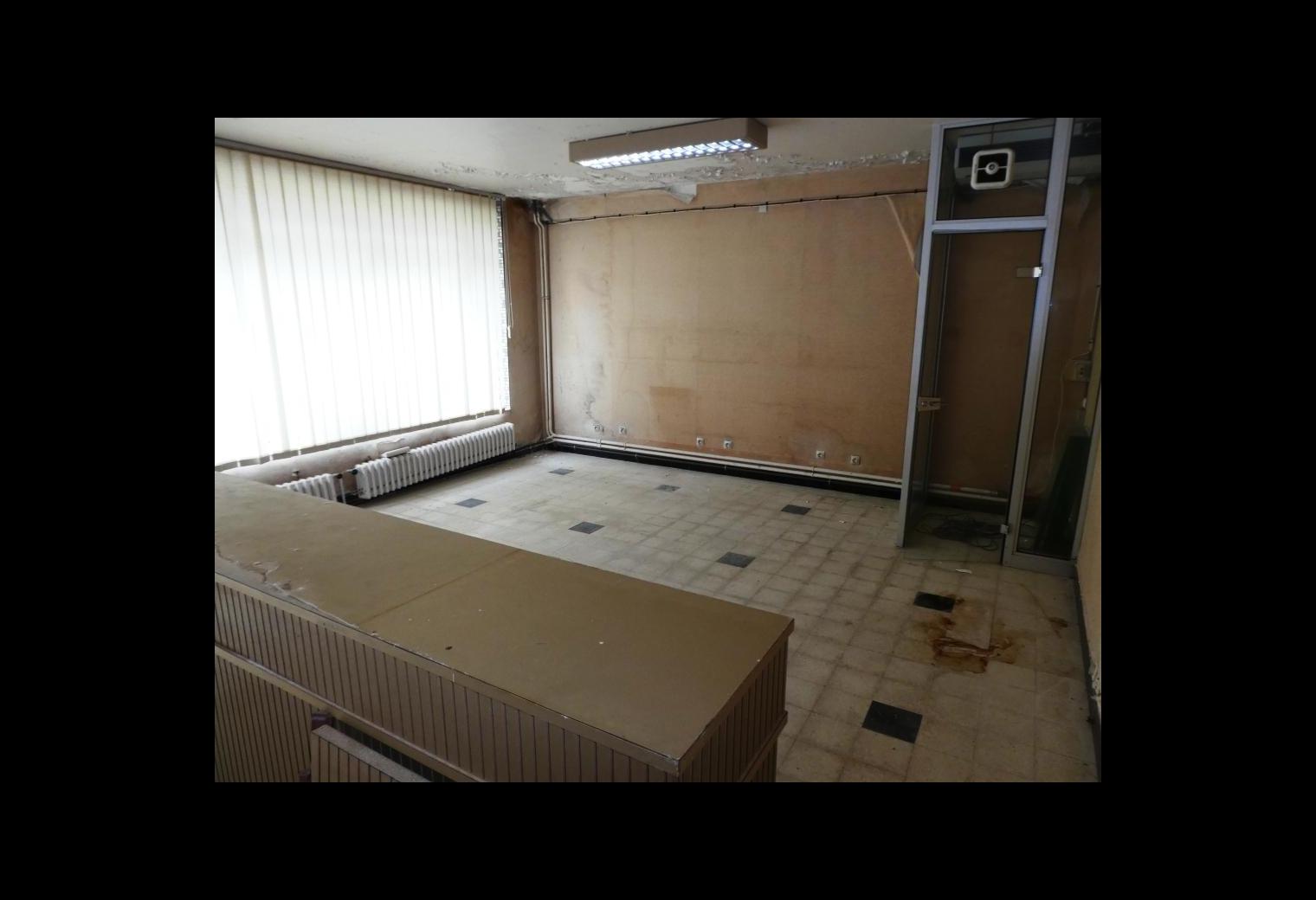7ba82140-1f22-4448-acb9-cd85293a7f59.jpg
