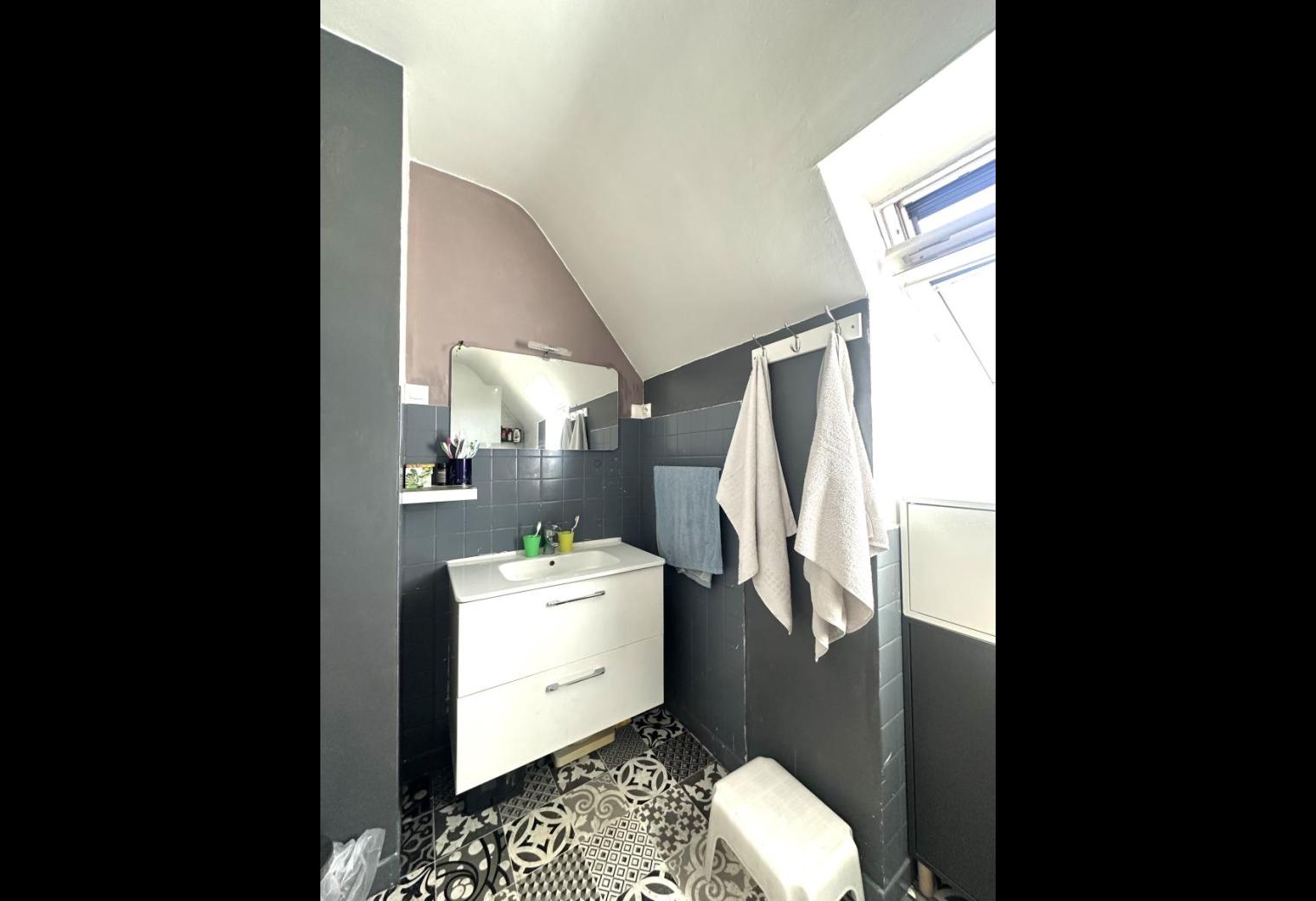 fdb6cd77-70d8-4bc8-8fdf-7507148d6ca1.jpg