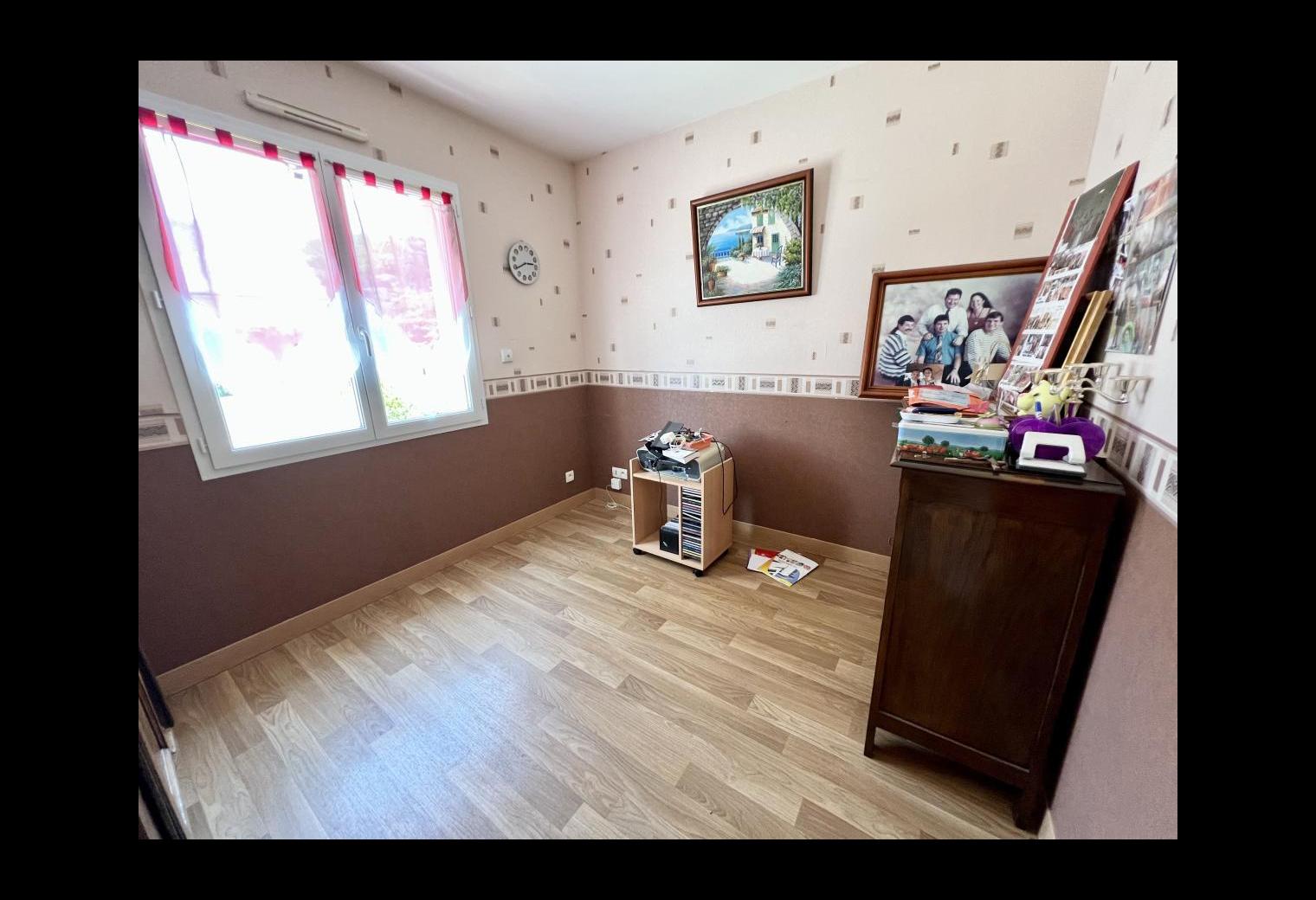 6e7d4a30-940d-422b-b76f-923da368f2cc.jpg