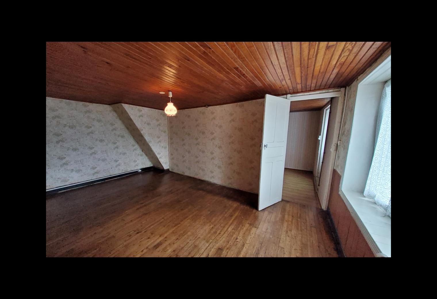 77198d93-4370-4041-8a12-351946470875.jpg