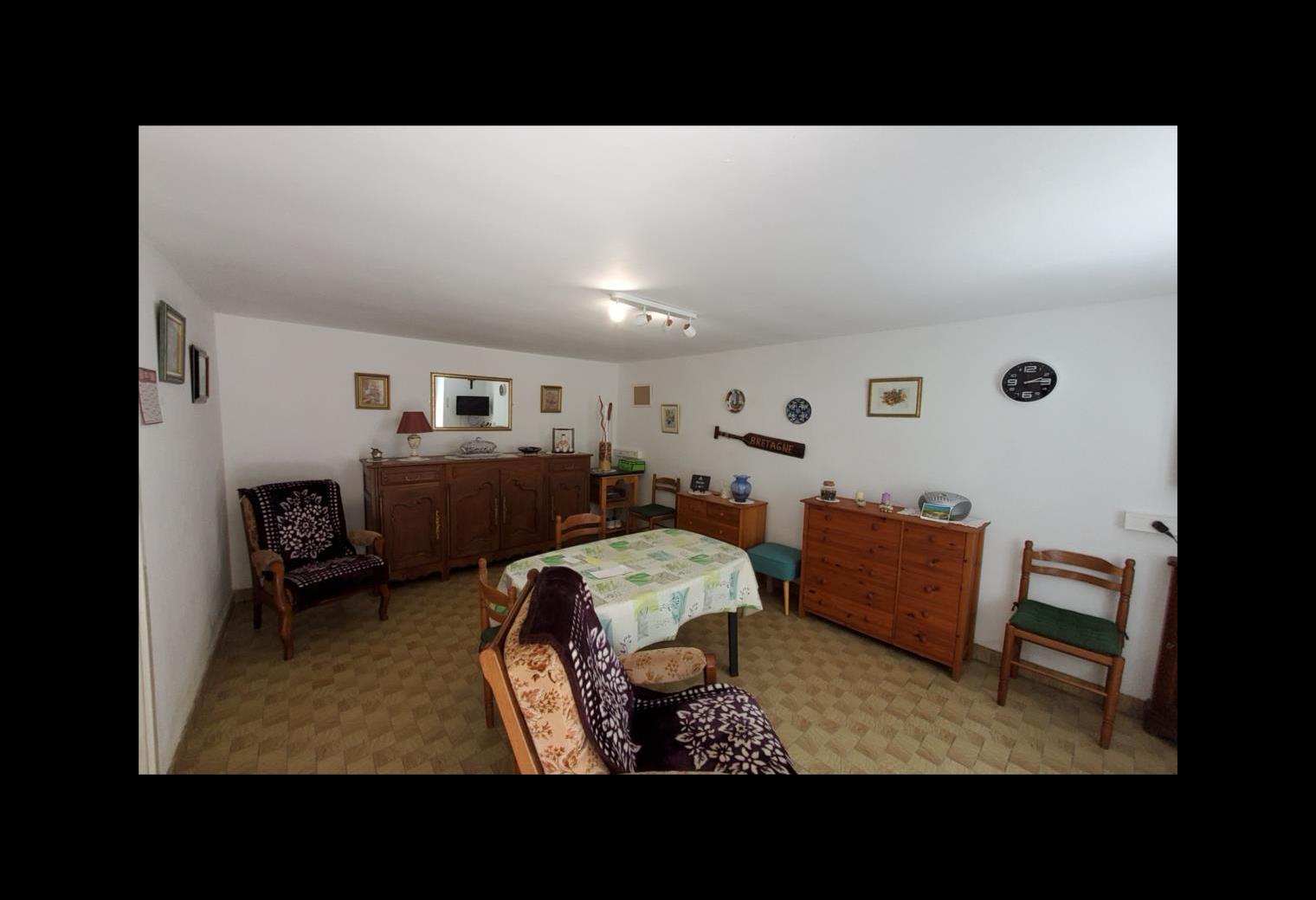 d53e60ee-2f25-4684-9e3e-1975ff8e9ef8.jpg