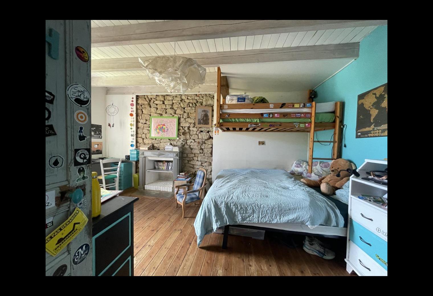 c4e3fe7b-9709-40f3-879e-baff6055c2b0.jpg