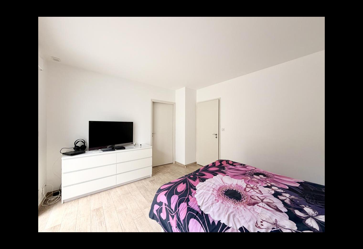 eada9adc-44d5-4c35-901c-9886dbe5189c.jpg
