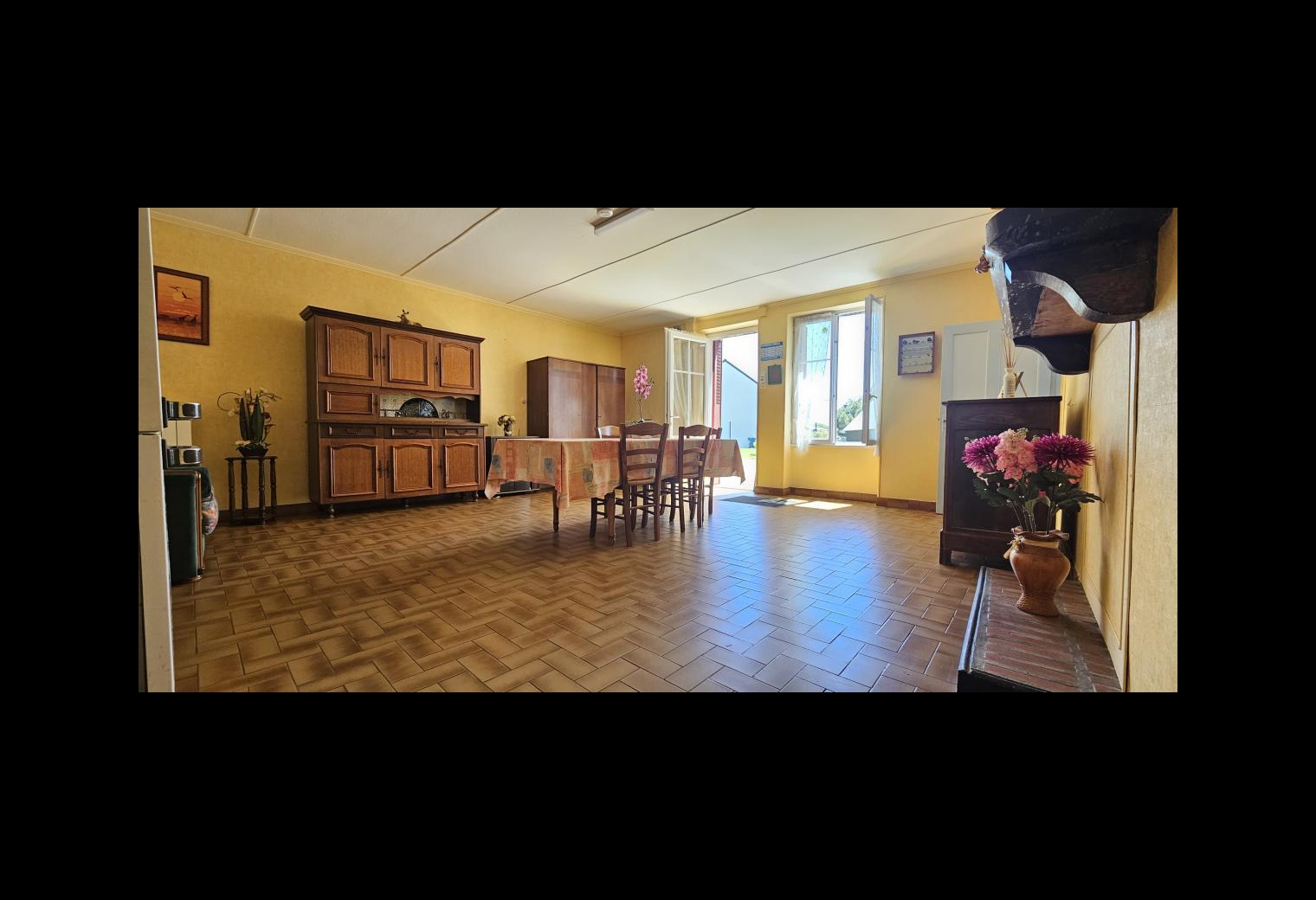 c2125efc-d823-42f5-ad0f-7a718e8e0005.jpg