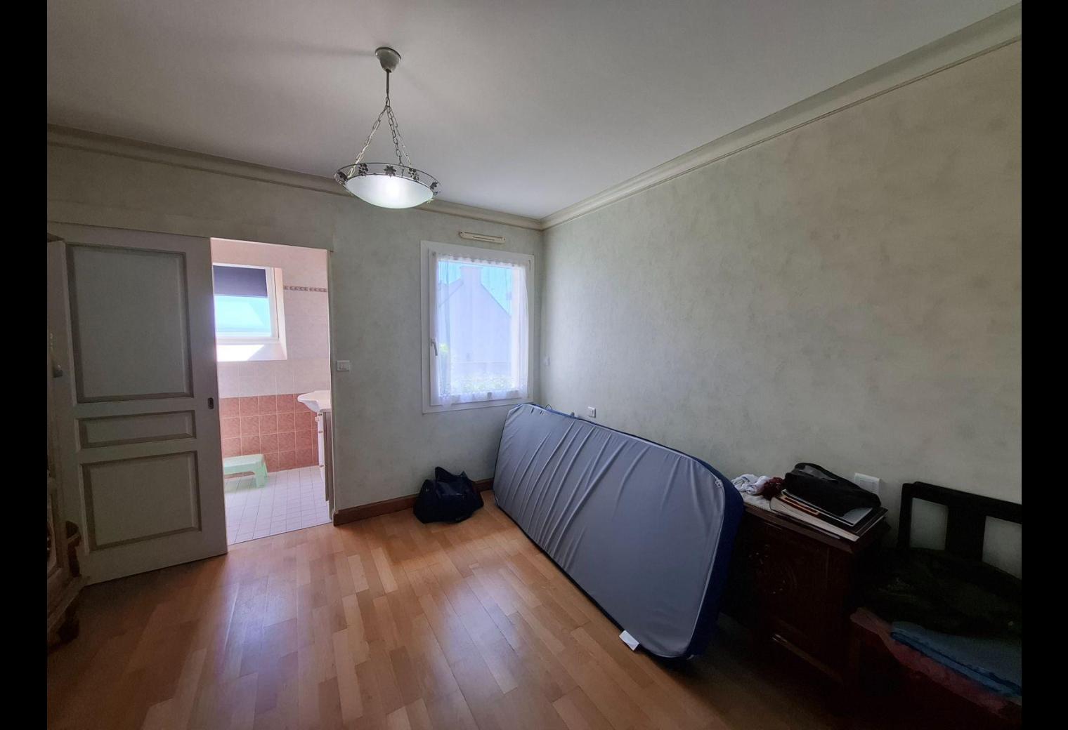 a6ba329d-cd32-4fd4-9126-e0b1131084a5.jpg