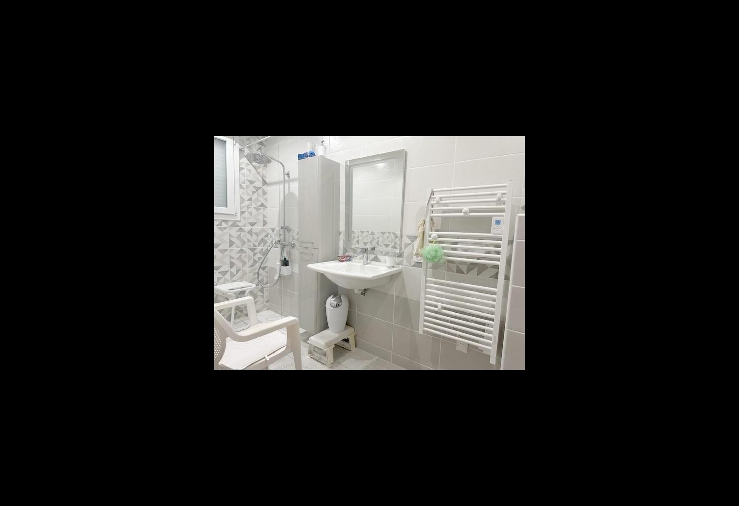 0fbe3e2b-f532-4abf-bb8c-e3042849b230.jpg