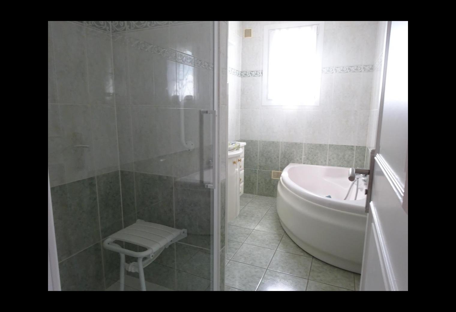 80688ed2-52bd-40c4-bde1-79bfc1a7d673.jpg