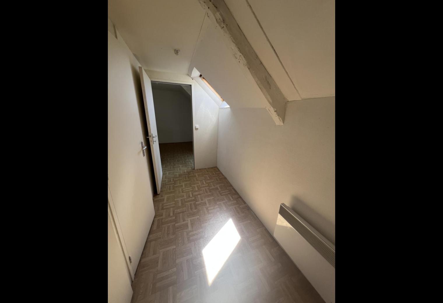 d967aee9-102e-4279-b736-6b7f8a6ca4ba.jpg