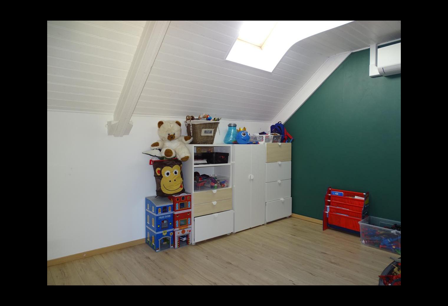 bfecaefc-cecd-4226-997f-d487e70d03d3.jpg