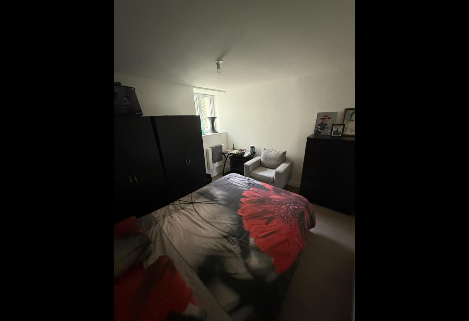 2c5a9132-c4b2-47c9-b07b-9e26f860e96d.jpg