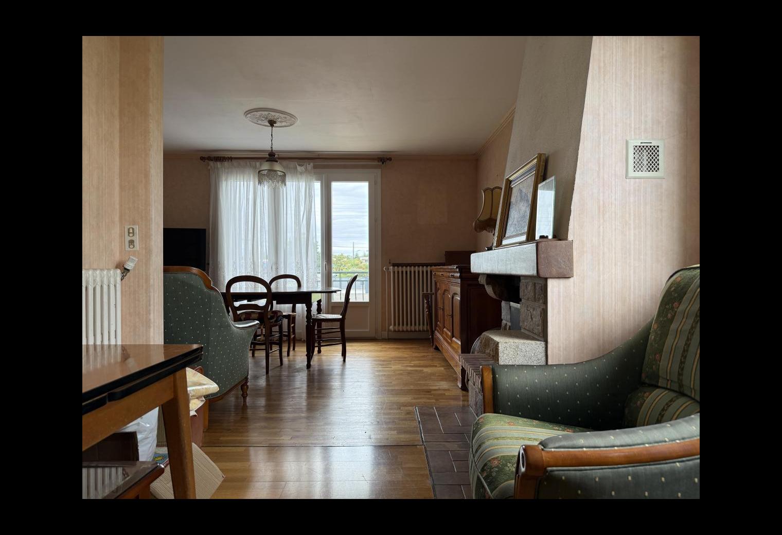 d22e0ece-e2c0-44c0-a528-e257ea99ec60.jpg