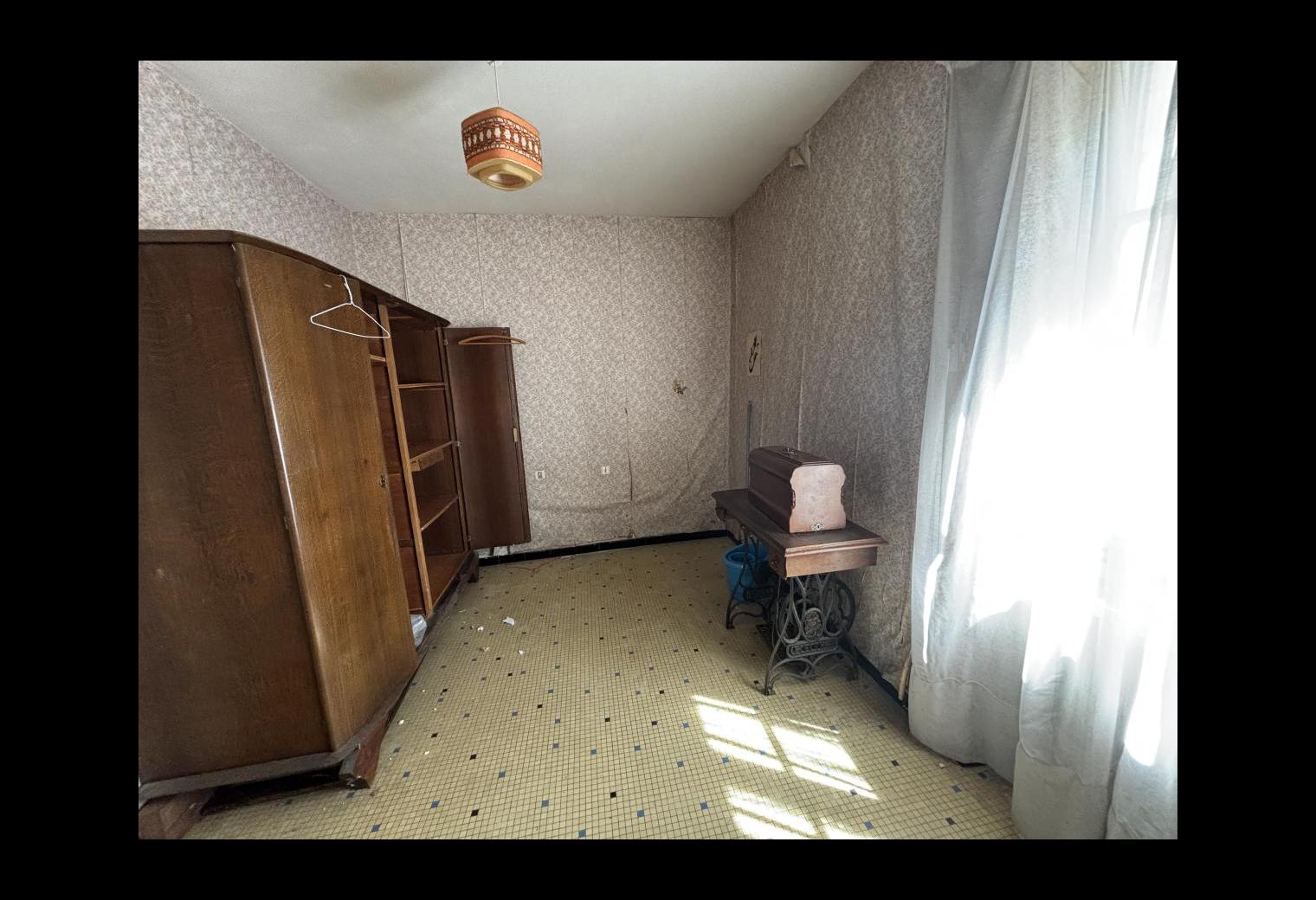 10dd729b-1387-4ccc-8995-bc4f0039fa3a.jpg