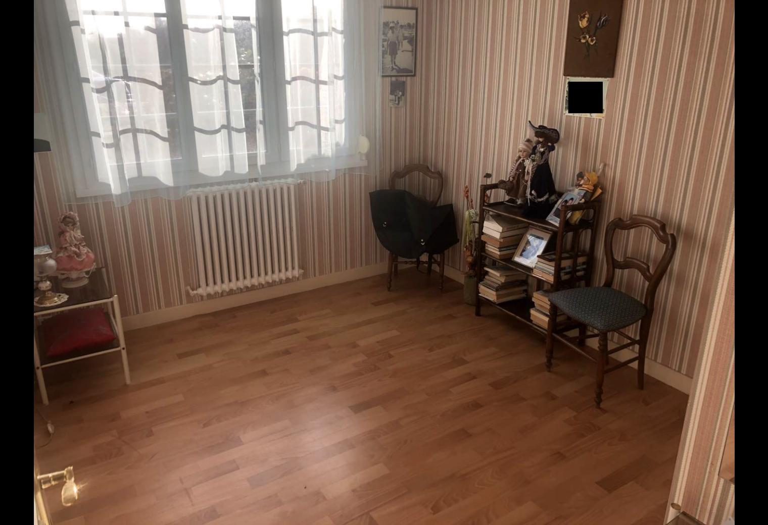 3f8cd8f4-f080-40d3-b4a0-950de91cccd1.jpg
