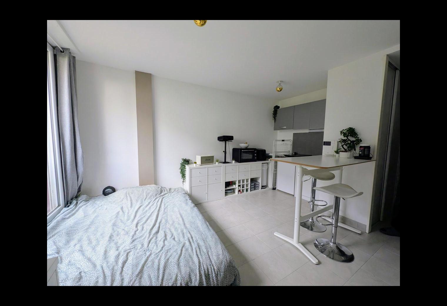 e0eef84e-08fc-40b2-aa73-6227ceb07a7a.jpg