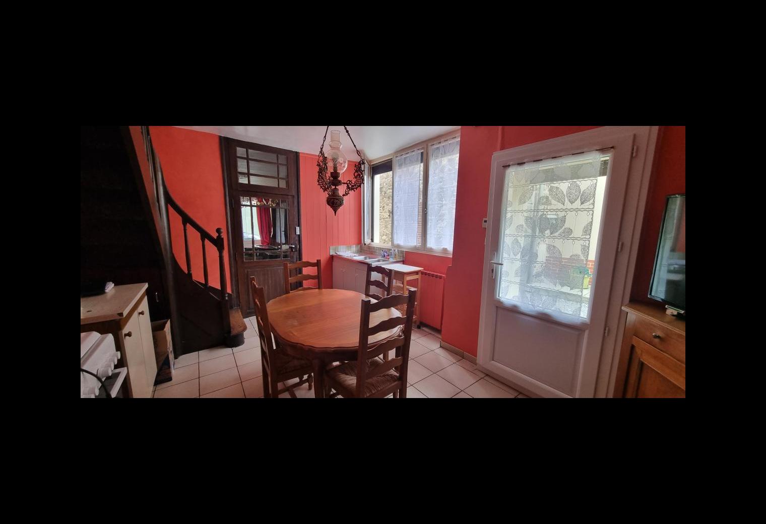 20ed851a-04bc-4338-a1f3-7d0ff30dfff6.jpg