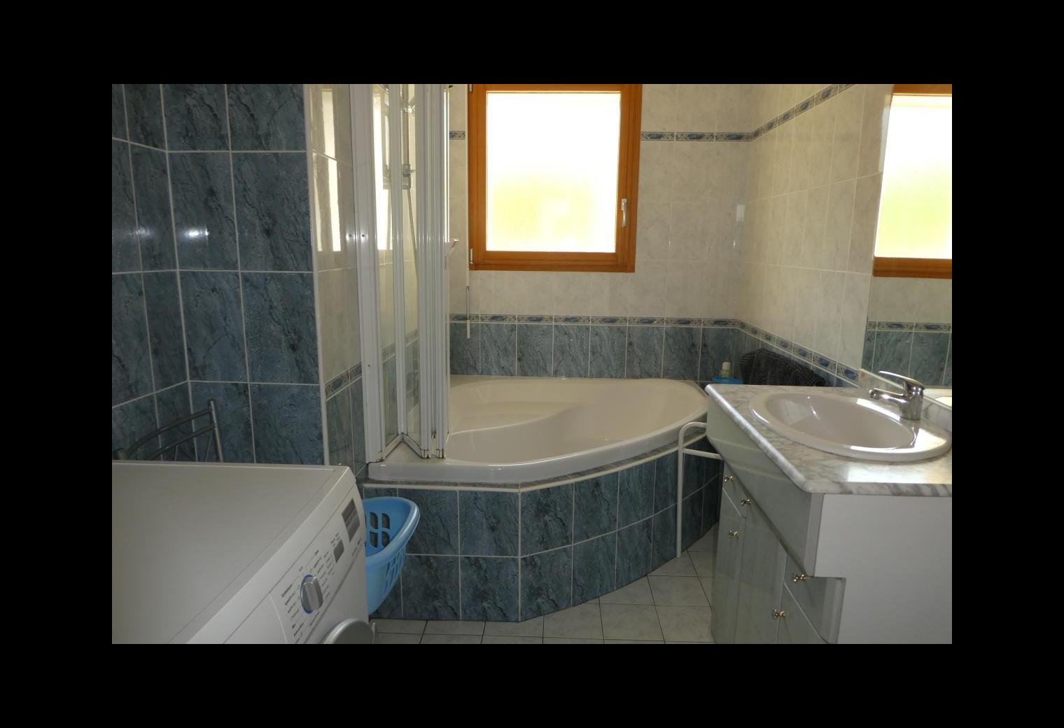 b3a3eadf-d6d2-40d1-a370-c2a6569420af.jpg