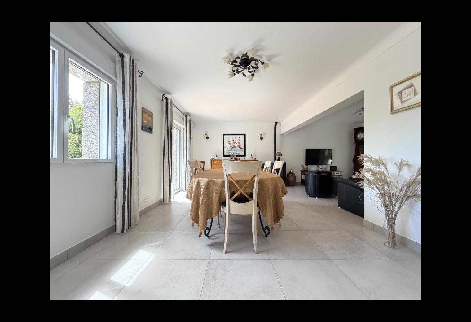 3d64da58-4816-4495-9ef7-327f0675efbc.jpg
