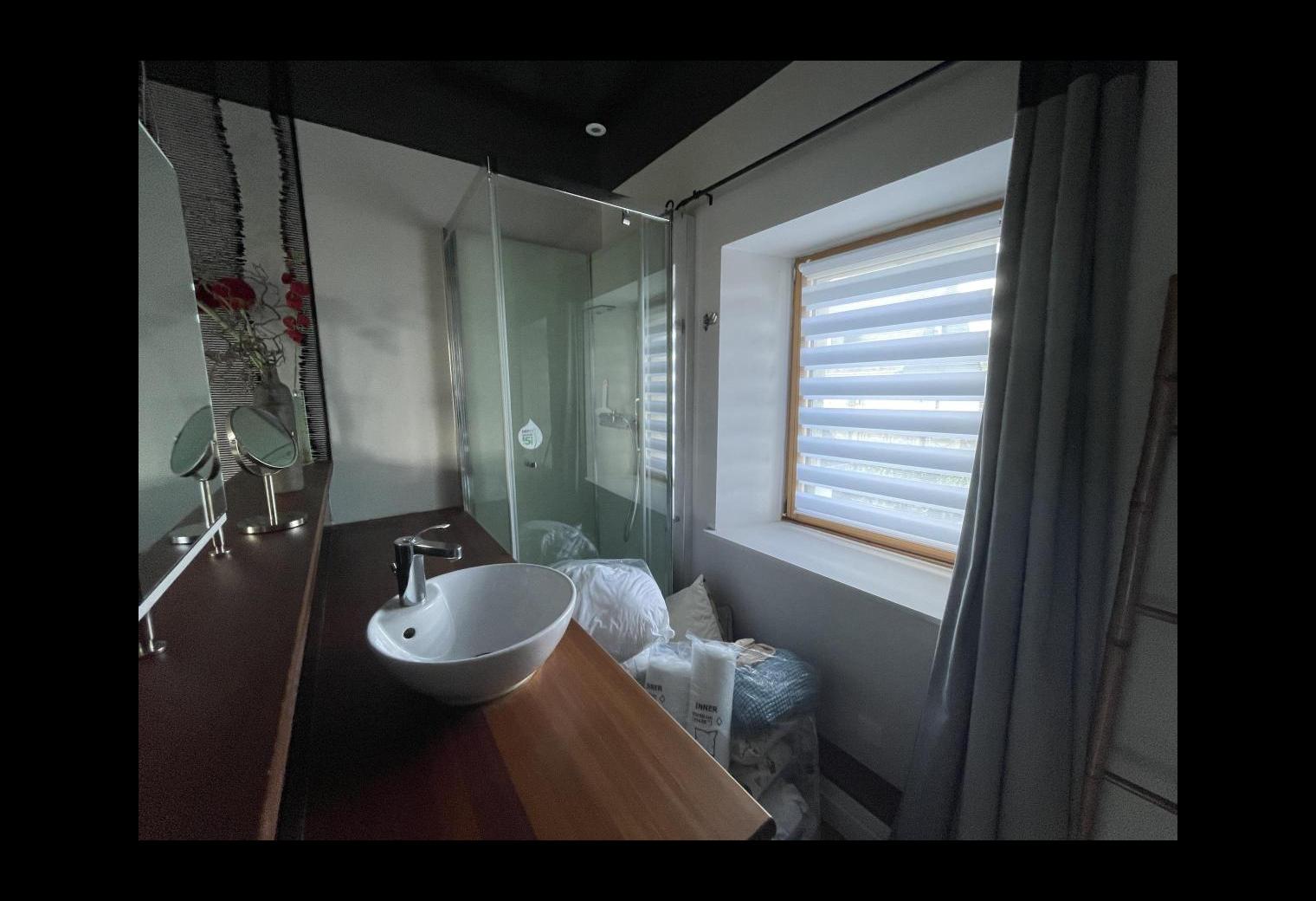 85ba4668-ae82-4947-a9a1-39c51a15de5d.jpg