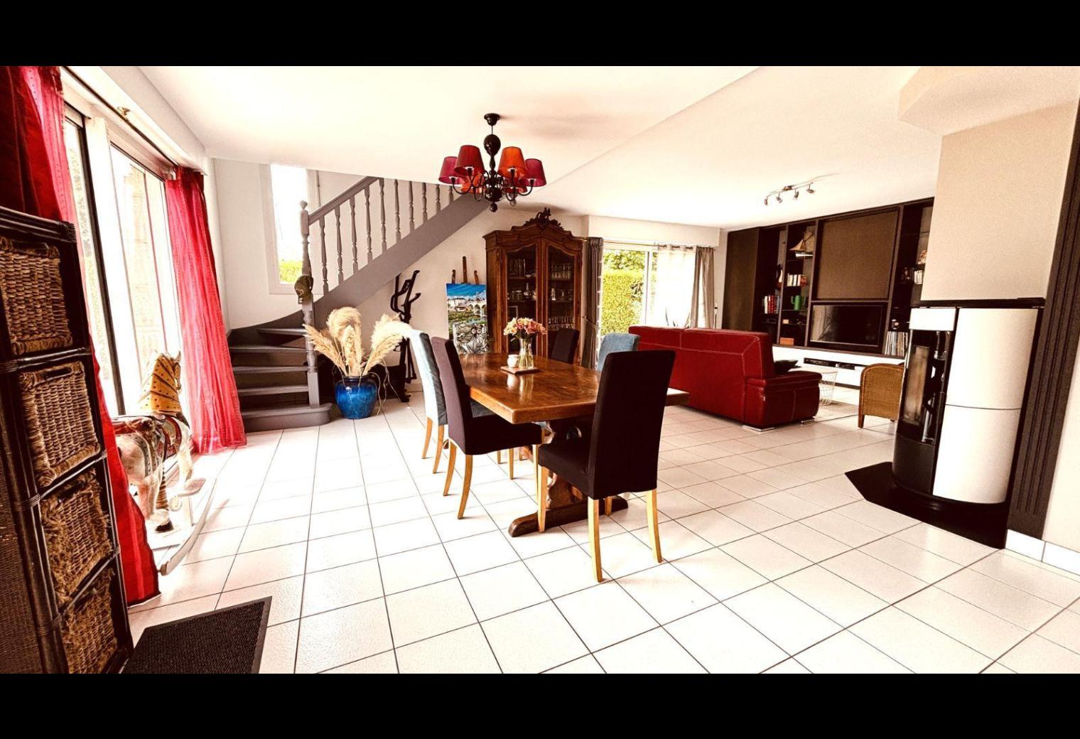 d3c6d415-15a4-459a-8a14-79d48651dada.jpg