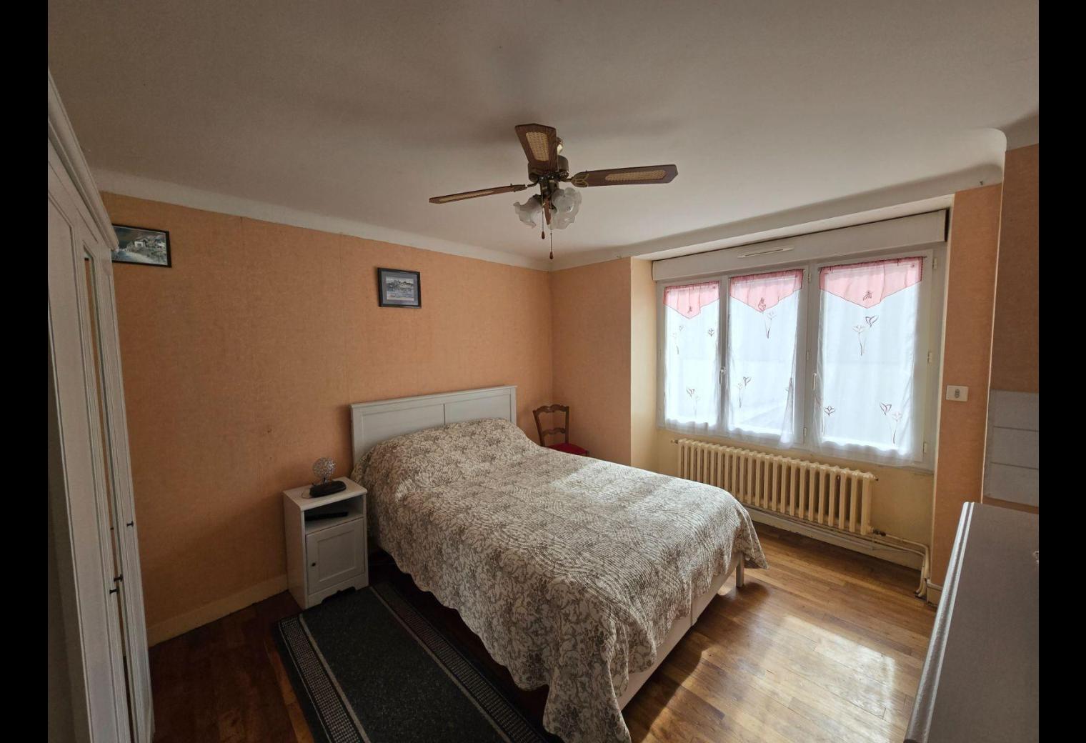 ce09d291-a4d1-4f5d-9542-804d96abd063.jpg