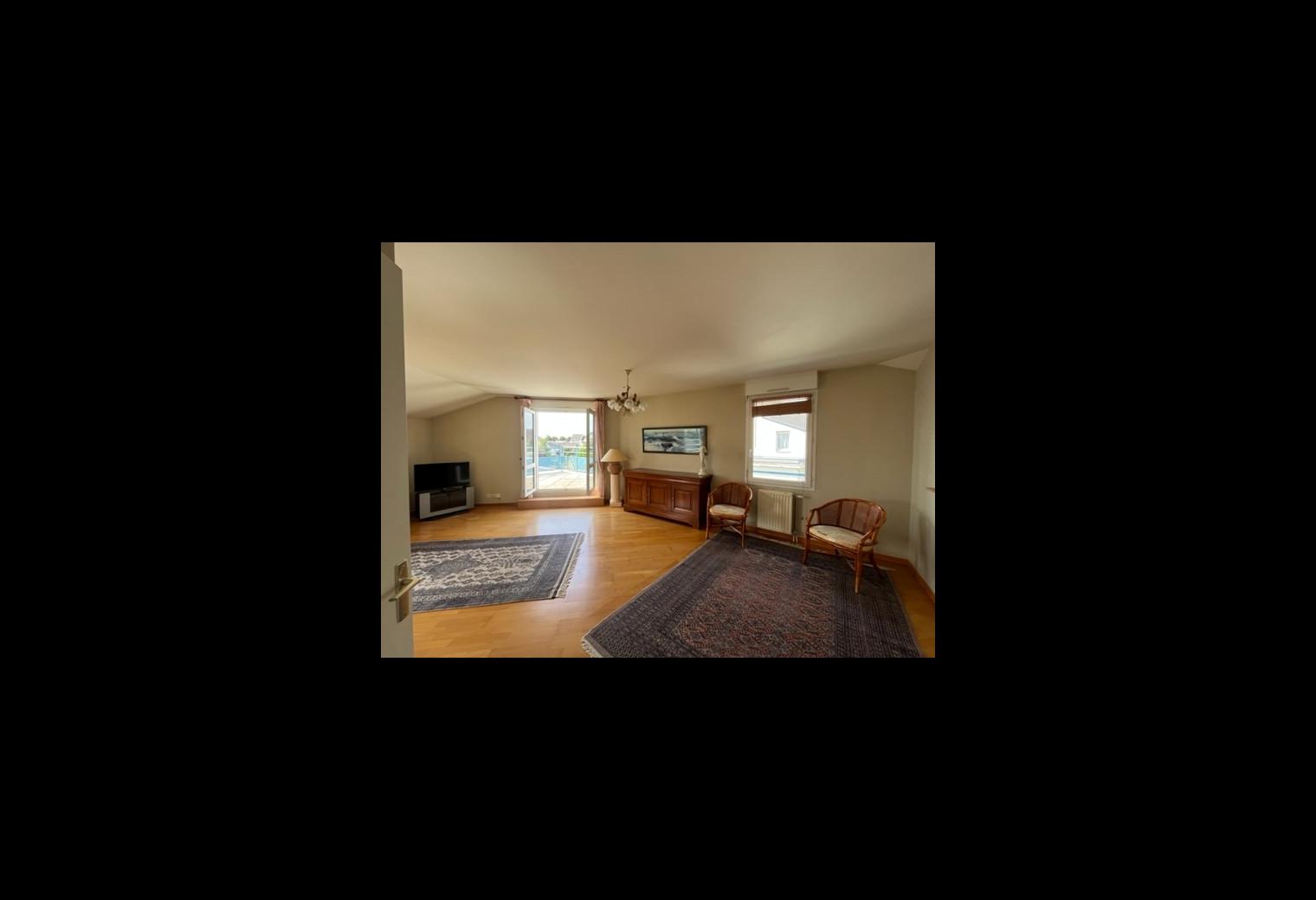 67732298-d6c1-4587-b7e2-7221979267d8.jpg