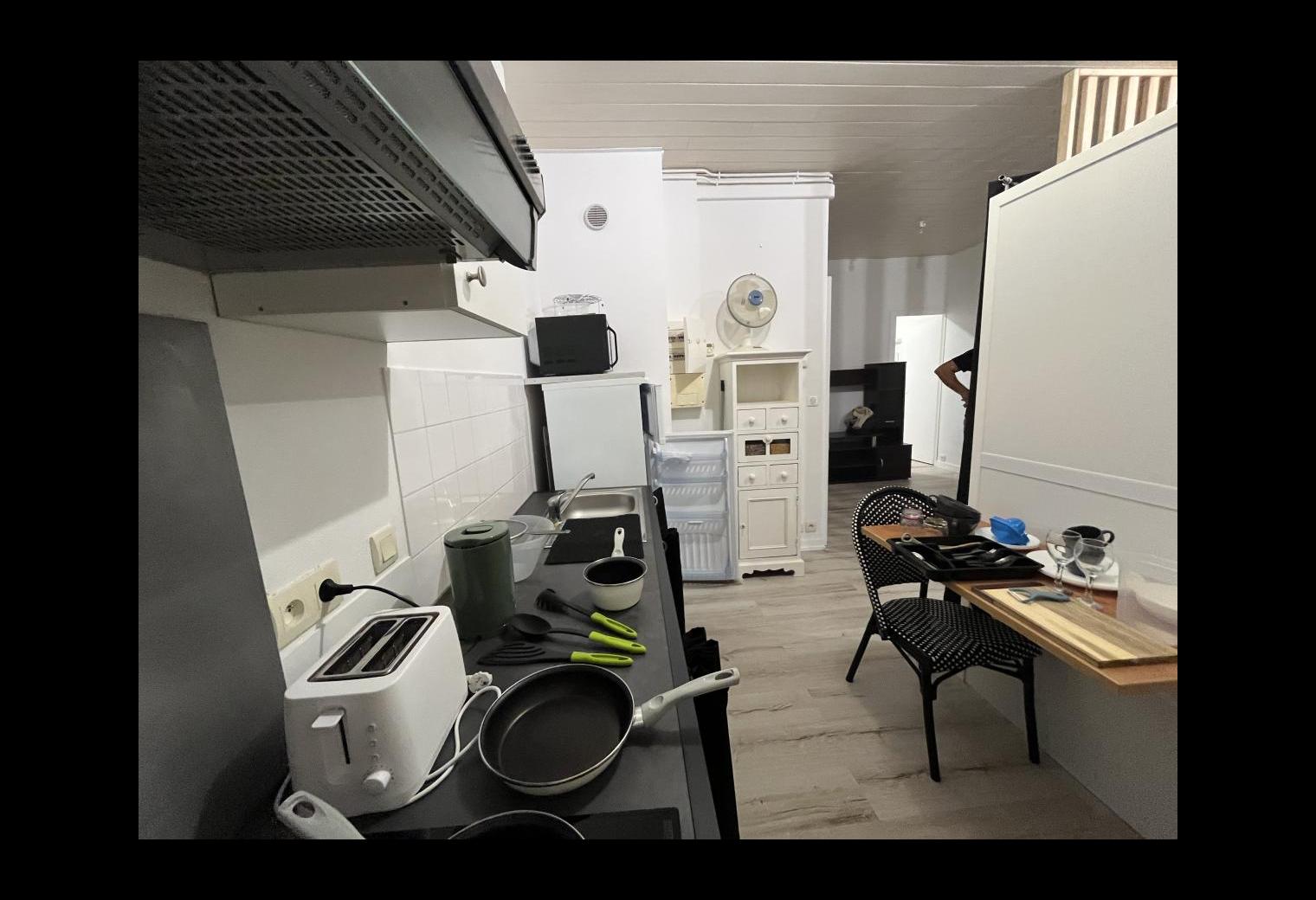 b994dfce-ee76-40ad-90cf-0c01ee216bb0.jpg