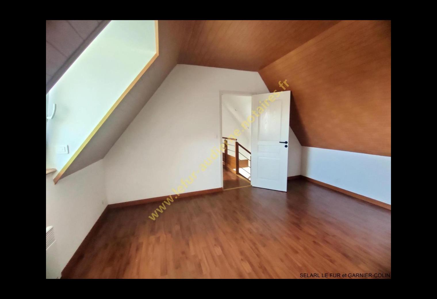 e3d043ac-6ca7-4c8e-8cb1-1f679b6ee39a.jpg