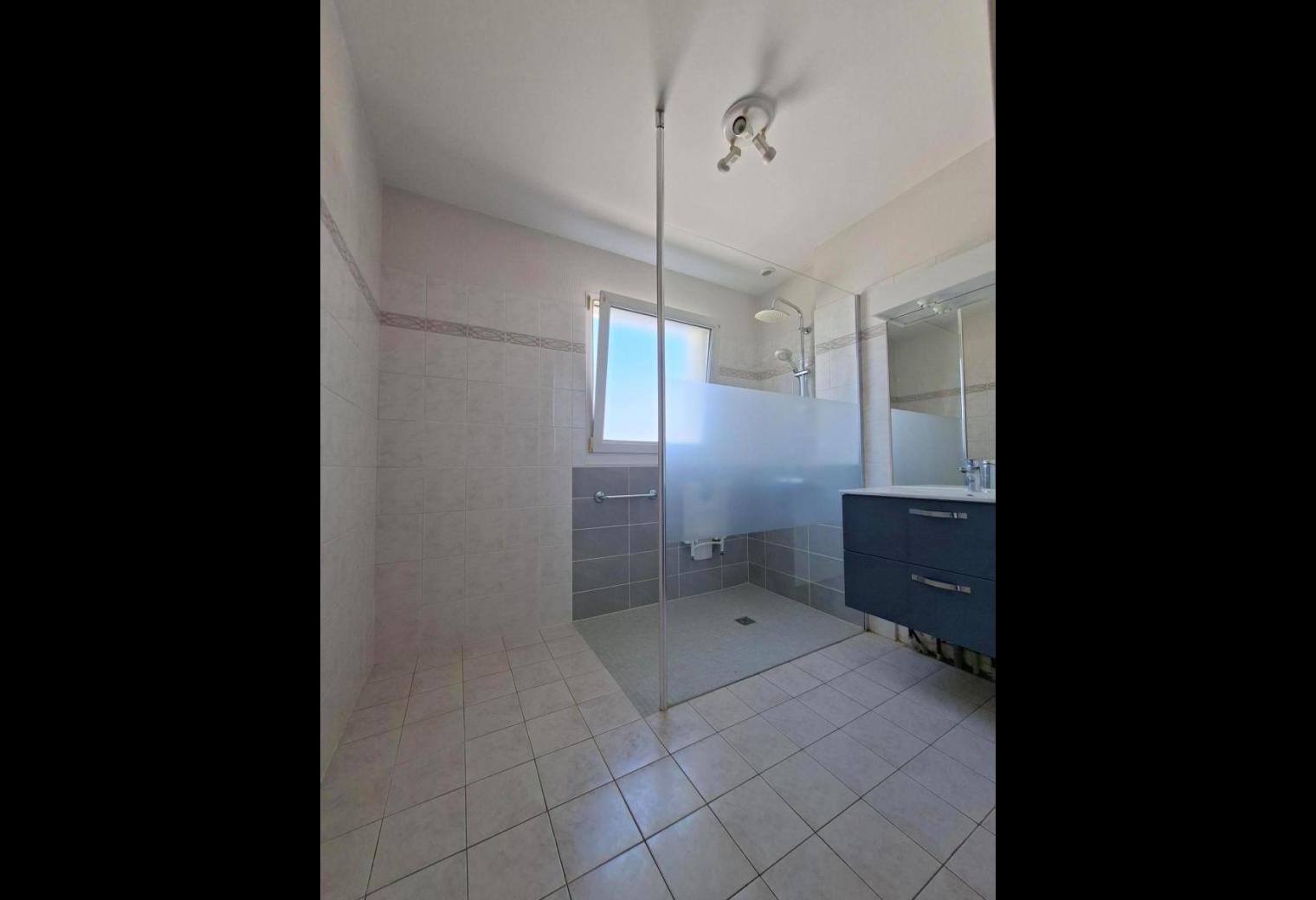 3d1189c4-c260-41b9-aa4a-8927944d743d.jpg
