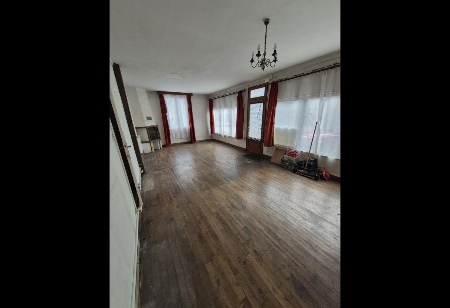 9723e3df-df63-47d6-bd22-fdfe197db3e9.jpg
