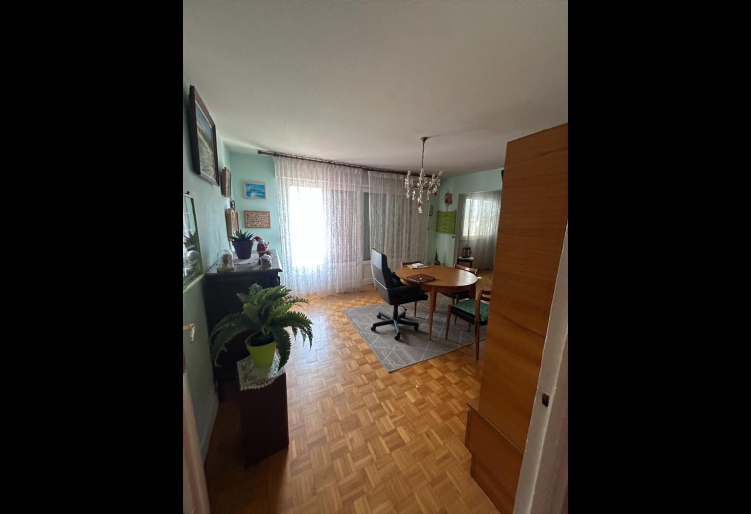 aeb11de7-5ad8-4138-846d-325233af1b18.jpg