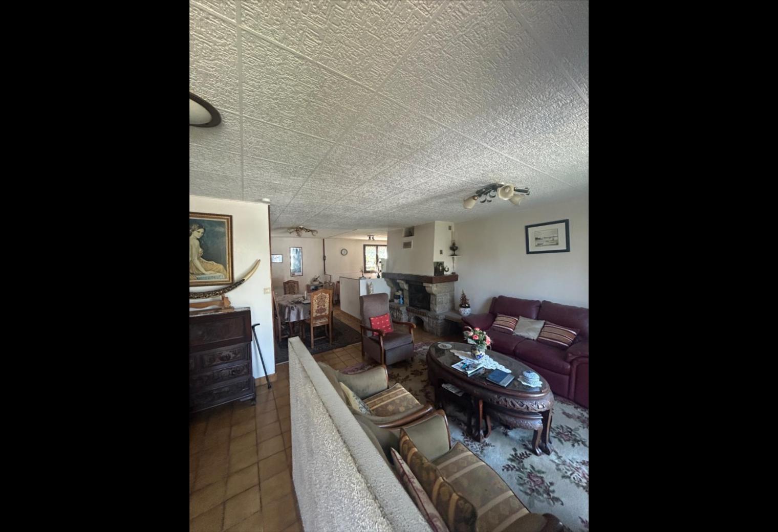 3ba9d77d-2cc7-4cc9-af39-739ae1f8bf86.jpg
