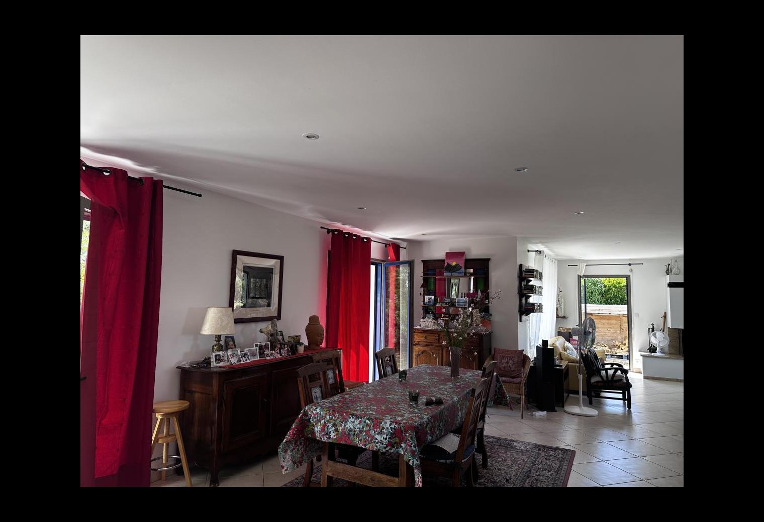 6cf09e78-4d8b-45cb-ade3-38f093f838d9.jpg