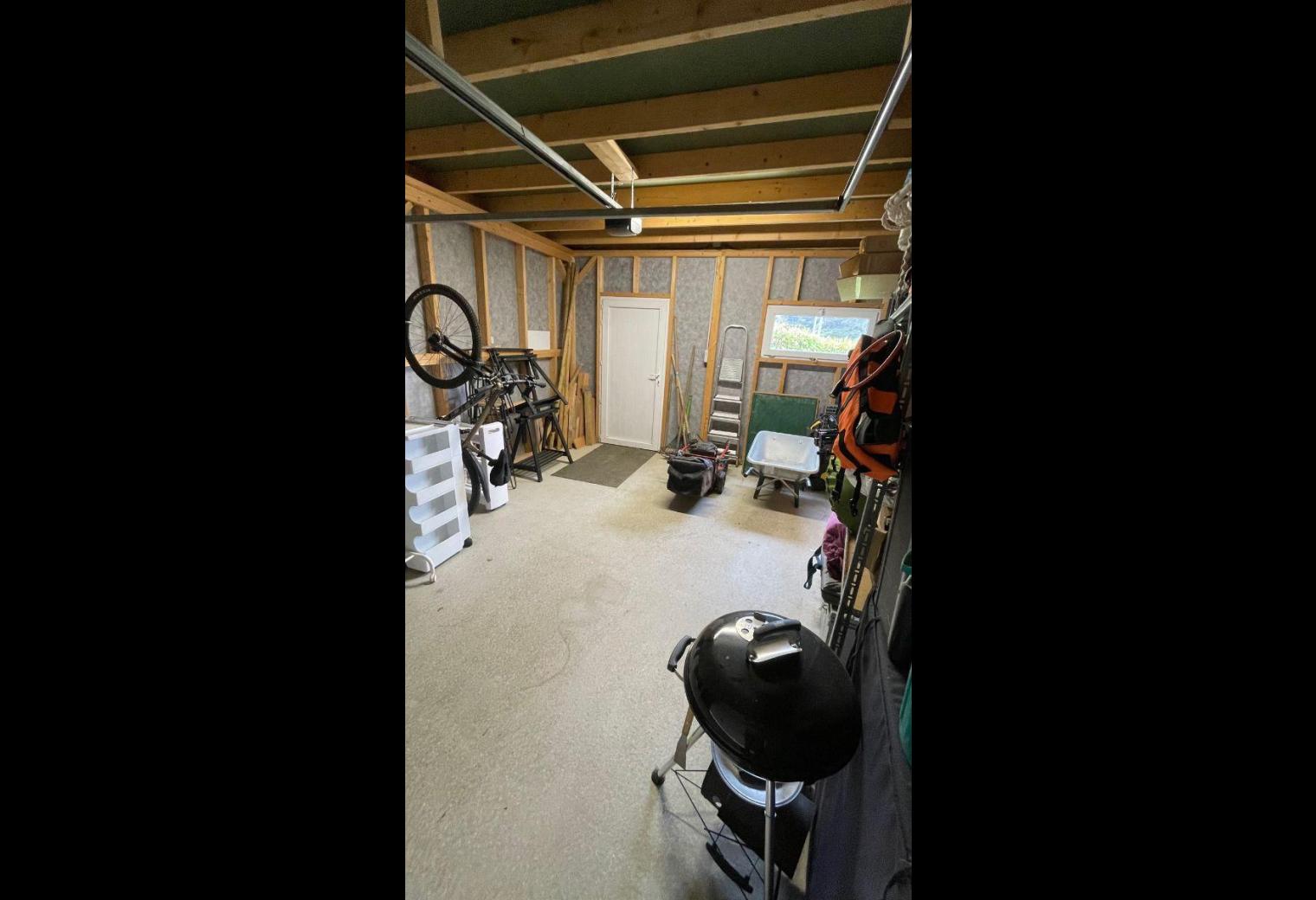 4088db62-8625-4257-a5a1-fb4246493981.jpg