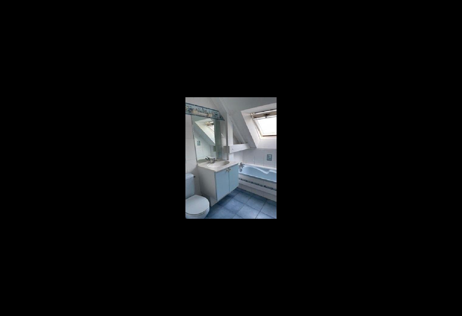 69ba64fd-df76-42dd-8a08-9fff64692c82.jpg