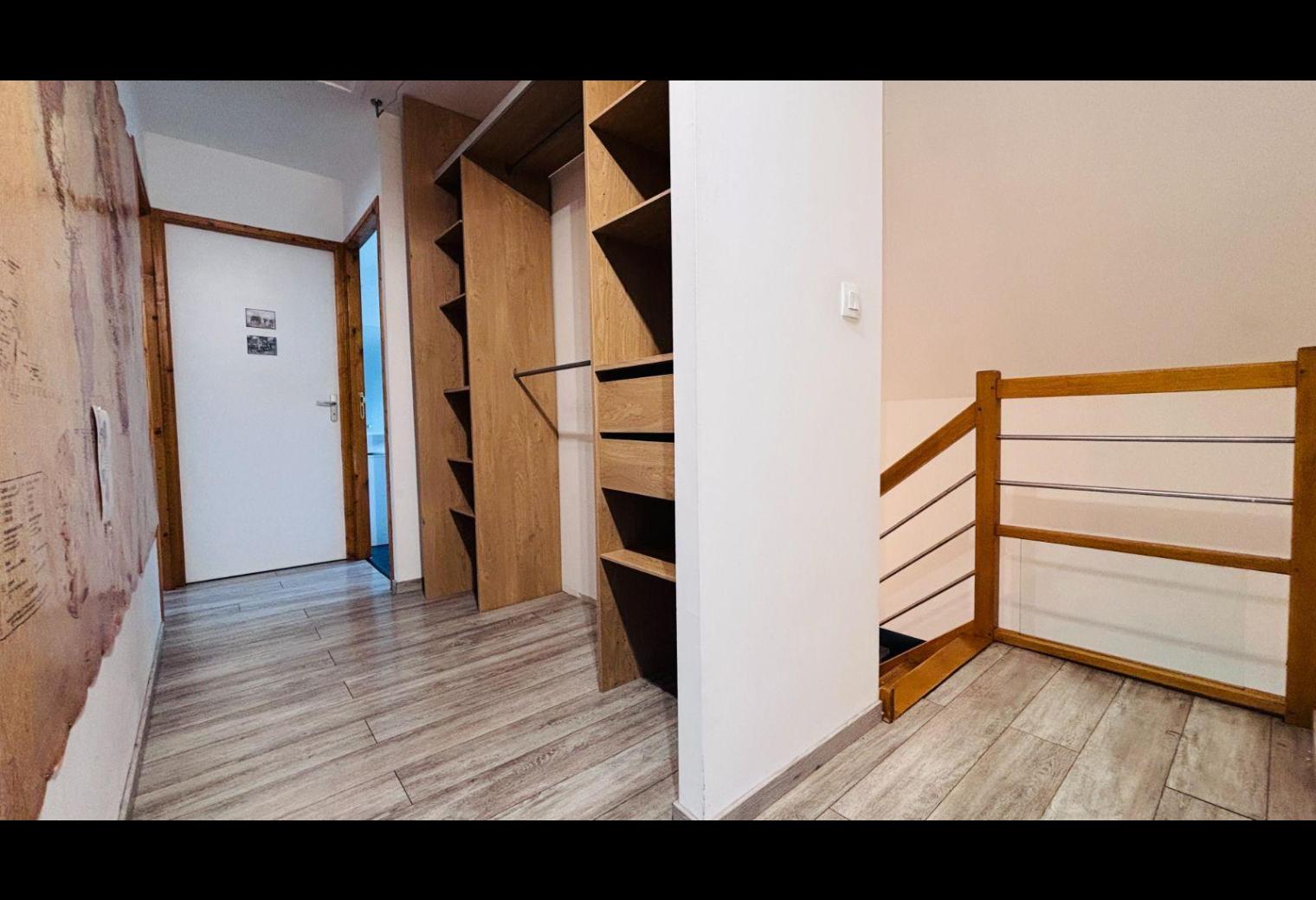 6bcc17b4-bd54-4aa7-ba58-75c388ca0de1.jpg